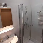 Сasa de vacaciones G8 Freistehendes Mit Gartenhaus By Interhome *